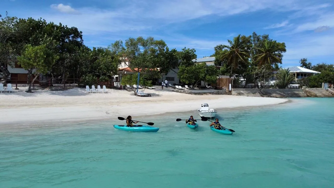 Blue Island Punta Rucia Hotel